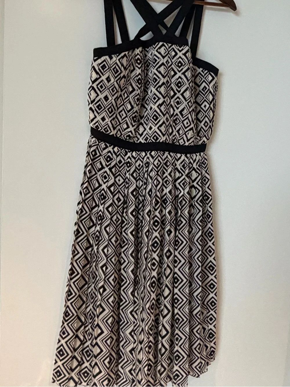 MARTIN GRANT Black and Cream Geometric One-Shoulder Strap Dress - Picture 7 of 11